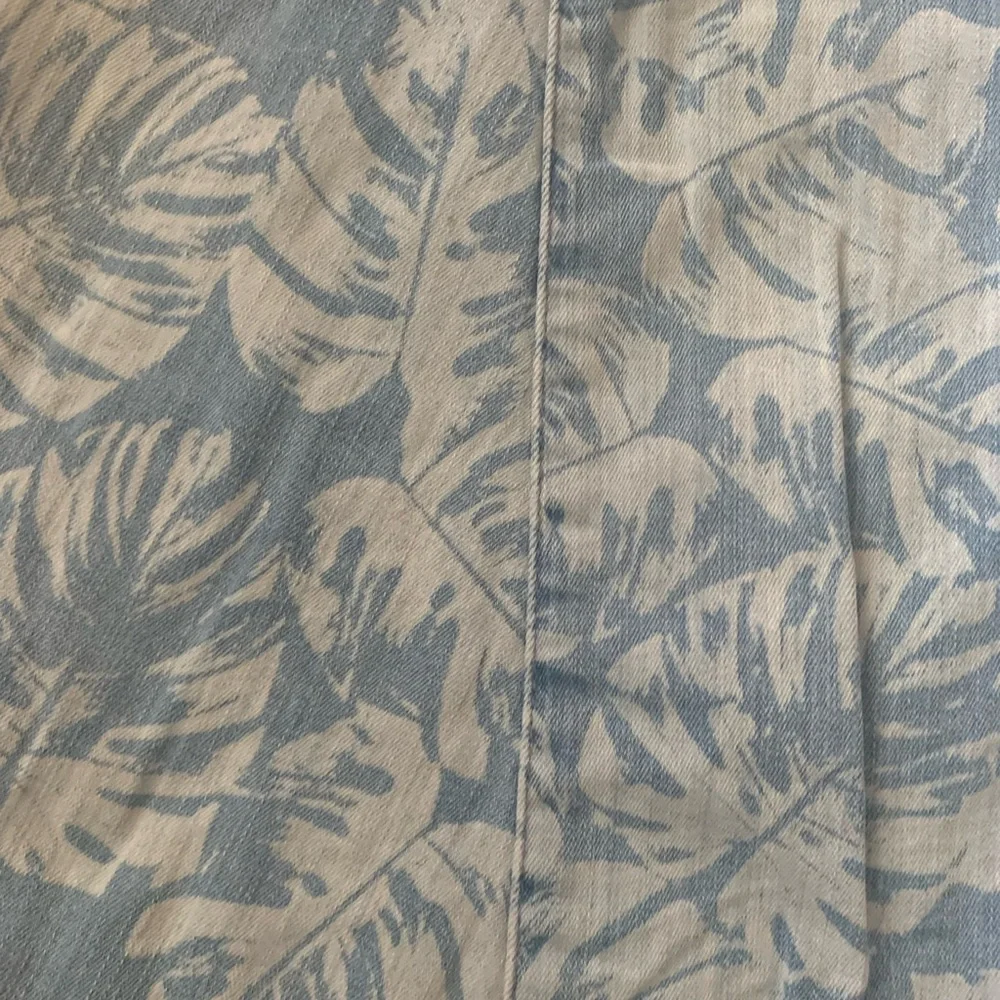 Show me your Mumu Blue jeans flare bell bottom M jeans palm pattern - Picture 7 of 8